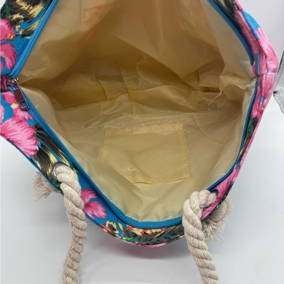 Hibiscus Canvas Rope Beach Tote Bag - Picture 3 of 3